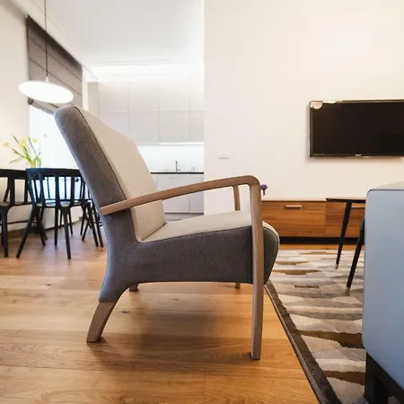 Apartmán 2br Designer Close To Old Town By Houseys