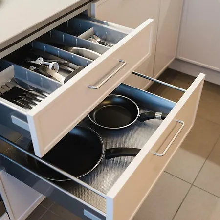 2br Designer Close To Old Town By Houseys Daire Vilnius